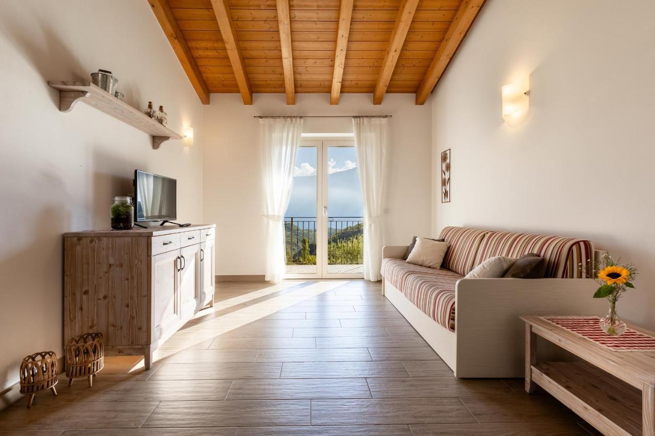 Mos Country House Tremosine المظهر الخارجي الصورة
